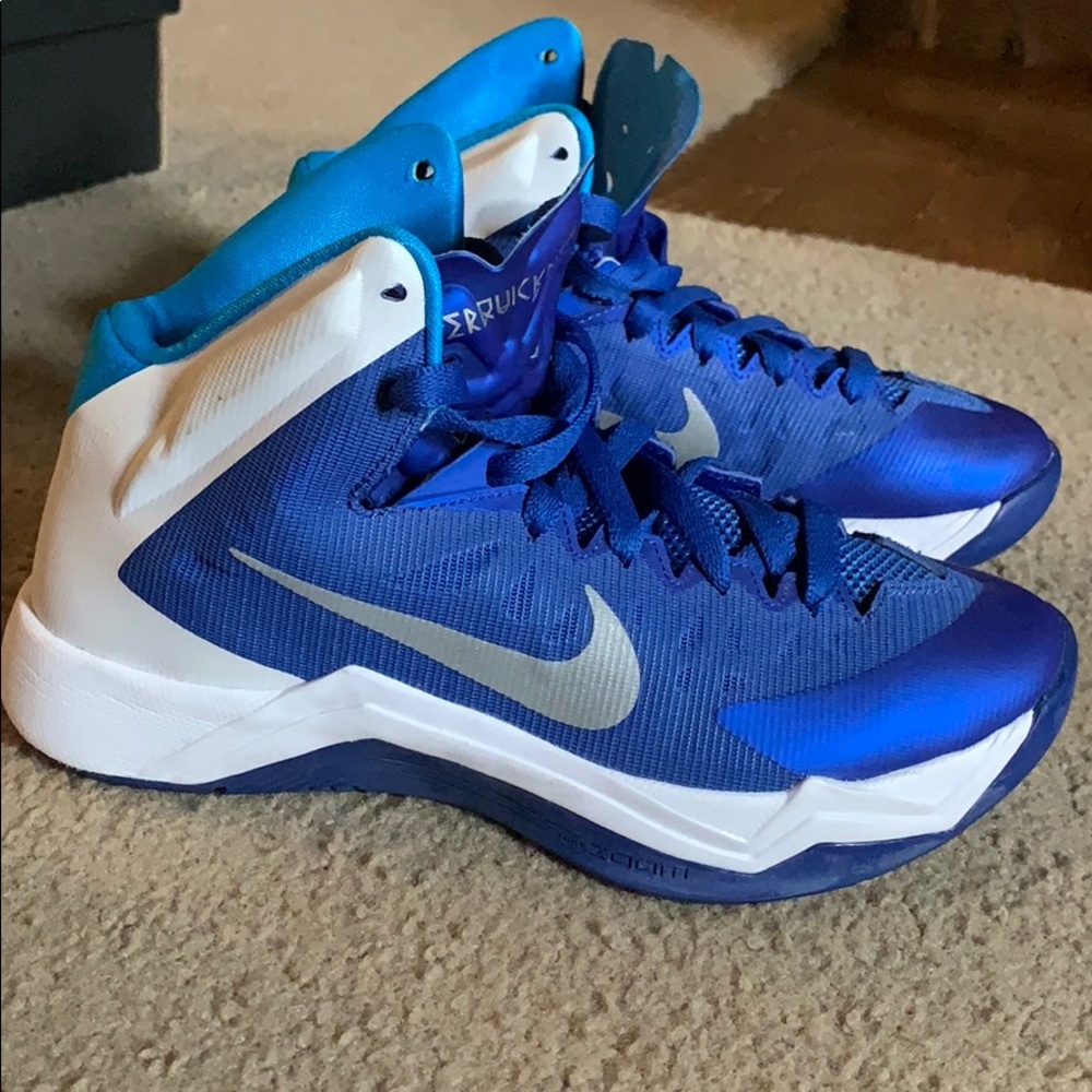 Nike Hyperquickness b-ball sneakers